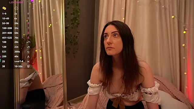 Snapshot of Ruby_blossom_ chatting on 02-19-26, 06:09 Ruby blossom online show from 02-19-26, 06:09