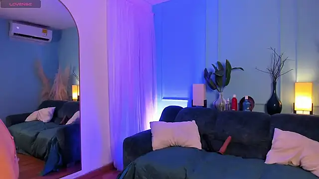 Nicki Ripperton online show from 04-24-26, 04:15