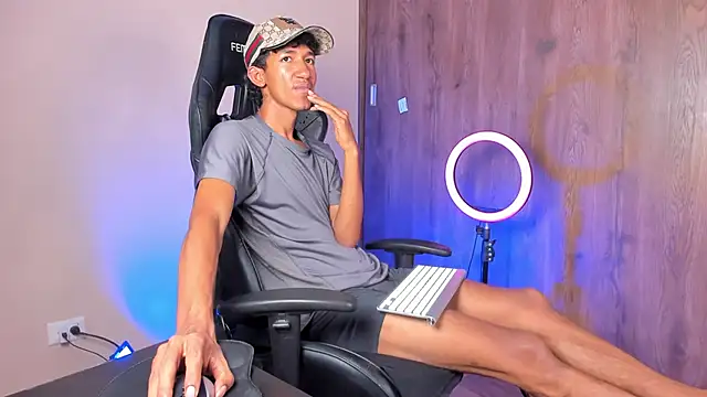 Snapshot of neitan_miller_ chatting on 02-16-26, 10:50 neitan miller online show from 02-16-26, 10:50