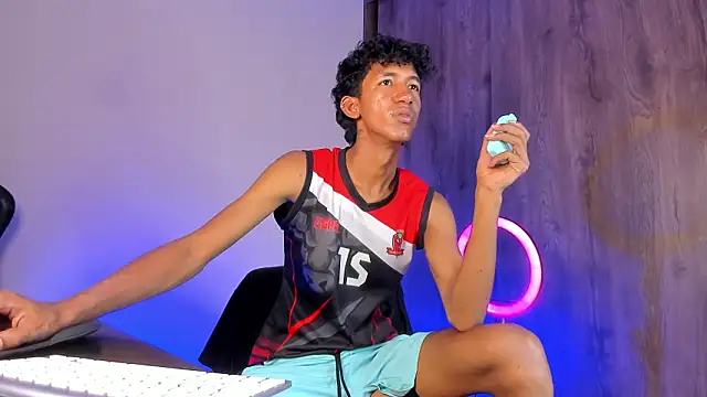 Snapshot of neitan_miller_ chatting on 03-10-26, 08:30 neitan miller online show from 03-10-26, 08:30