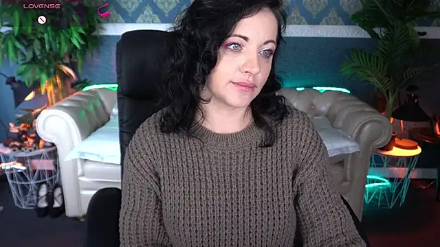 Snapshot of Dafni_Monn chatting on 04-30-26, 05:47 Dafni Monn online show from 04-30-26, 05:47