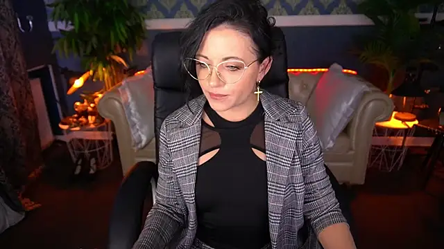 Snapshot of Dafni_Monn chatting on 05-26-26, 05:36 Dafni Monn online show from 05-26-26, 05:36