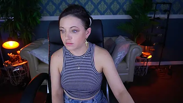 Snapshot of Dafni_Monn chatting on 06-07-26, 05:44 Dafni Monn online show from 06-07-26, 05:44