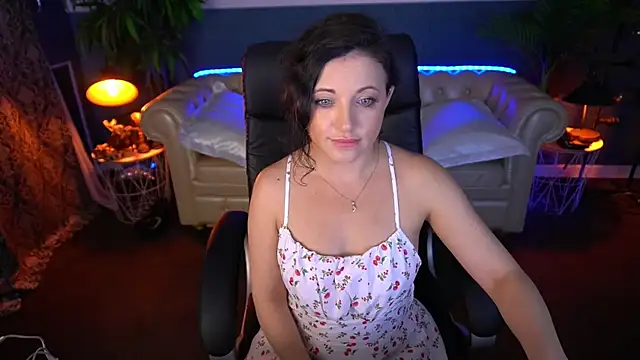 Snapshot of Dafni_Monn chatting on 06-09-26, 05:41 Dafni Monn online show from 06-09-26, 05:41