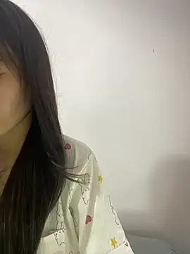 Snapshot of Dau_123 chatting on 06-28-26, 04:35 Dau 123 online show from 06-28-26, 04:35