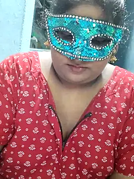 Snapshot of divyasree1431 chatting on 06-04-26, 04:13 divyasree1431 online show from 06-04-26, 04:13