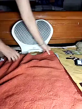 Zu naa online show from 04-22-26, 03:24