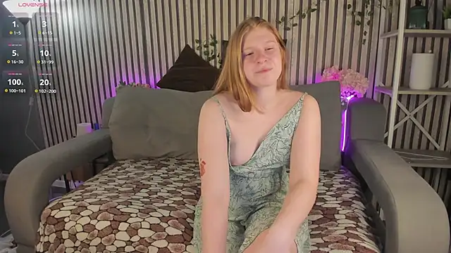 Snapshot of Sally_Ange1 chatting on 05-31-26, 09:38 Sally Ange1 online show from 05-31-26, 09:38