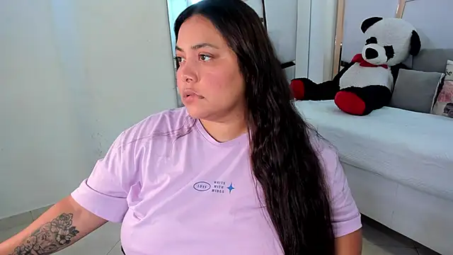 Snapshot of tatikanyx chatting on 05-14-26, 12:23 tatikanyx online show from 05-14-26, 12:23