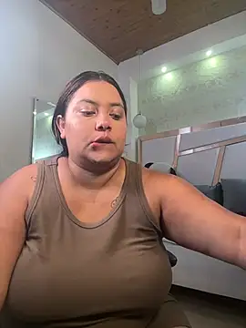 Snapshot of tatikanyx chatting on 06-10-26, 11:42 tatikanyx online show from 06-10-26, 11:42