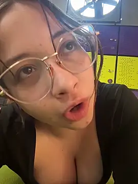 Snapshot of AliciaWhite_nt chatting on 06-19-26, 09:29 AliciaWhite nt online show from 06-19-26, 09:29