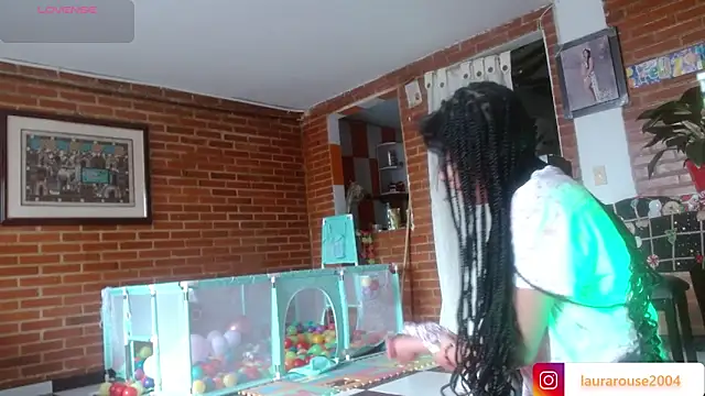 Lia rouse04 online show from 03-25-26, 12:44