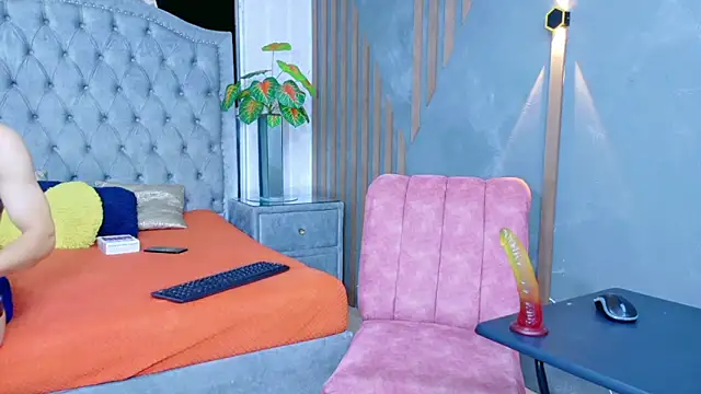 CailinANDlucaz online show from 02-11-26, 05:23