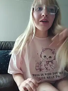 BunnySnowFlake online show from 04-08-26, 08:42