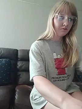 BunnySnowFlake online show from 04-09-26, 04:01
