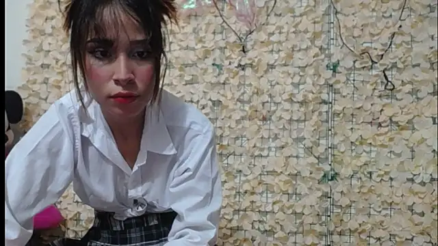 Cute-Cherry12 online show from 06-17-26, 02:25