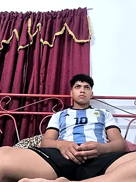 Snapshot of VersedChip chatting on 02-07-26, 12:03 VersedChip online show from 02-07-26, 12:03