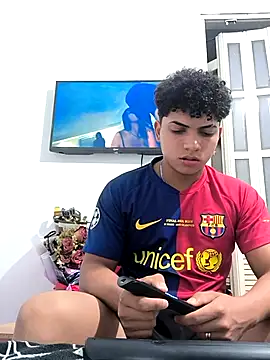 Snapshot of VersedChip chatting on 02-14-26, 04:09 VersedChip online show from 02-14-26, 04:09