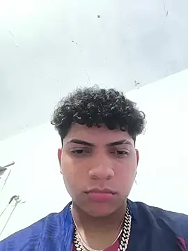 Snapshot of VersedChip chatting on 02-15-26, 07:51 VersedChip online show from 02-15-26, 07:51