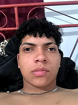 Snapshot of VersedChip chatting on 03-02-26, 04:25 VersedChip online show from 03-02-26, 04:25