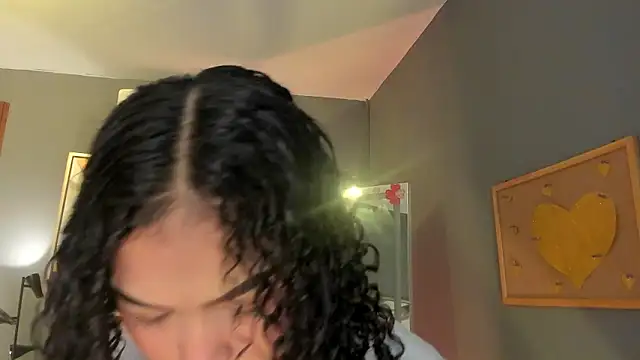 ailann  online show from 03-03-26, 07:42