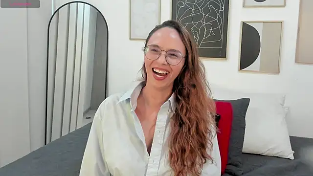 Julianneharris online show from 07-11-26, 03:04