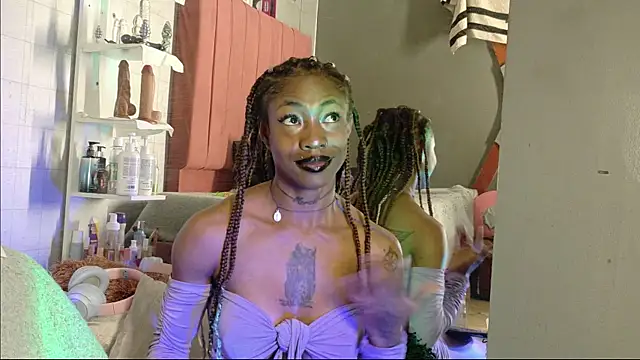 DaniaMarcell online show from 04-11-26, 07:51