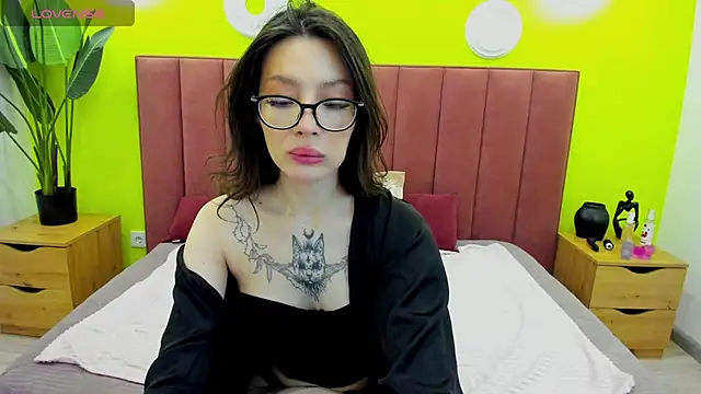 IvyDainty online show from 04-10-26, 01:33