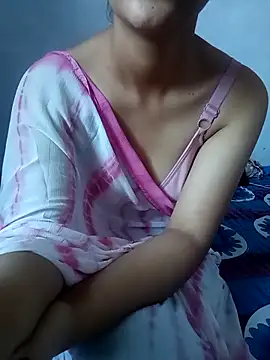Snapshot of eddy_girl chatting on 05-01-26, 10:20 eddy girl online show from 05-01-26, 10:20