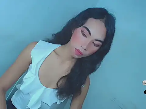 Massivecockfiona online show from 02-12-26, 05:46