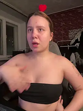 AnnaSeint online show from 02-06-26, 06:11