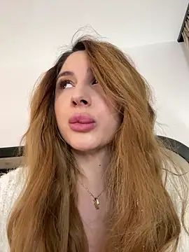 LucyBridgette online show from 02-21-26, 09:10