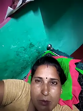 Snapshot of Reena_lodha chatting on 05-11-26, 02:56 Reena lodha online show from 05-11-26, 02:56