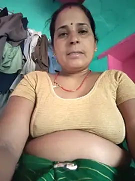 Snapshot of Reena_lodha chatting on 05-27-26, 08:33 Reena lodha online show from 05-27-26, 08:33
