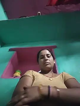 Snapshot of Reena_lodha chatting on 06-05-26, 06:57 Reena lodha online show from 06-05-26, 06:57