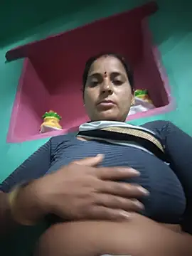 Snapshot of Reena_lodha chatting on 06-06-26, 08:57 Reena lodha online show from 06-06-26, 08:57