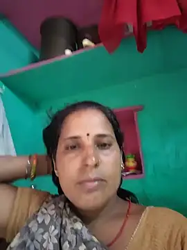 Snapshot of Reena_lodha chatting on 06-11-26, 07:17 Reena lodha online show from 06-11-26, 07:17