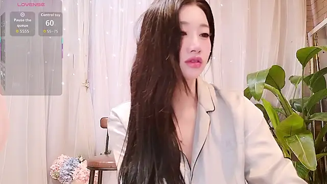 neinei bao online show from 04-25-26, 02:58