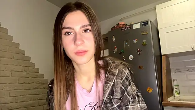 ElsieKuhlmann online show from 02-08-26, 05:11