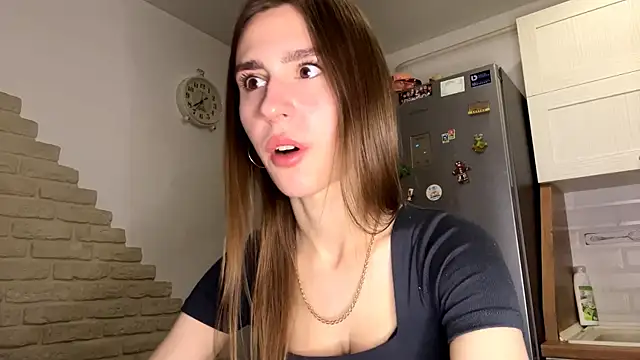 ElsieKuhlmann online show from 02-10-26, 02:15