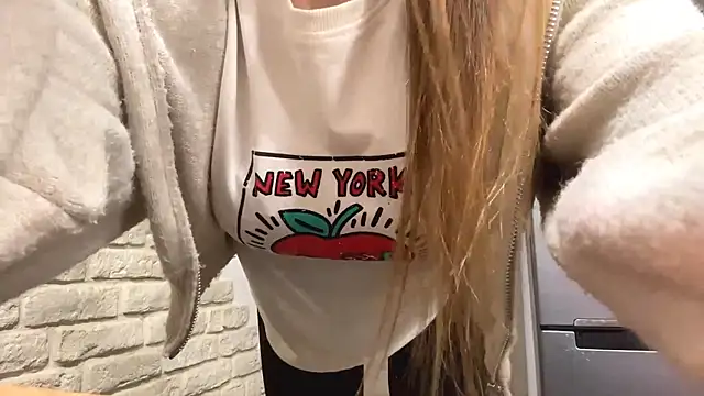 ElsieKuhlmann online show from 03-20-26, 06:13