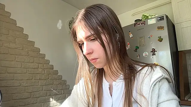 ElsieKuhlmann online show from 04-23-26, 02:08