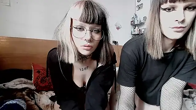 Snapshot of kicianiunia chatting on 03-08-26, 02:10 kicianiunia online show from 03-08-26, 02:10