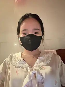 Gwen879 online show from 04-15-26, 12:39