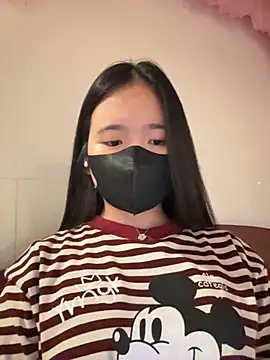 Gwen879 online show from 04-24-26, 07:11