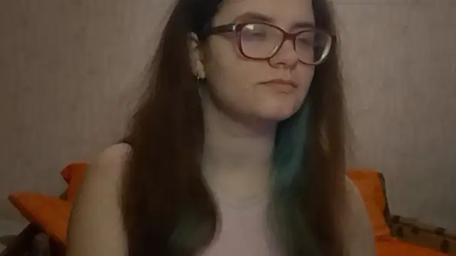 Snapshot of Miyabeee chatting on 02-01-26, 04:11 Miyabeee online show from 02-01-26, 04:11