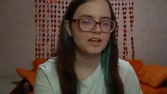 Snapshot of Miyabeee chatting on 02-12-26, 05:08 Miyabeee online show from 02-12-26, 05:08