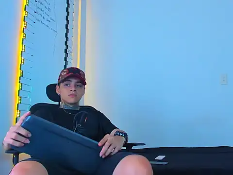 Thomas-Wil online show from 02-03-26, 06:40