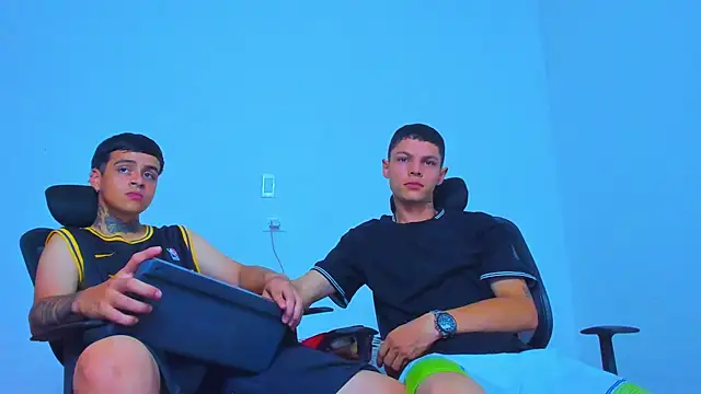 Thomas-Wil online show from 04-23-26, 08:11