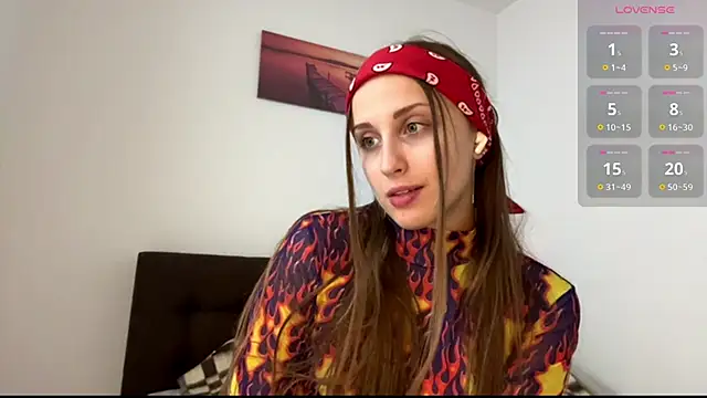 EvaRenard online show from 04-23-26, 05:04